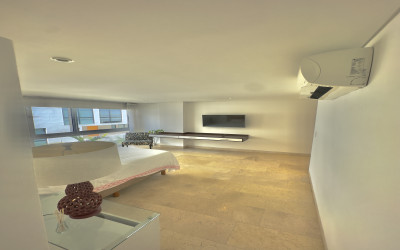 Gallery thumbnail Spacious apartment with excellent location