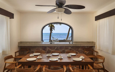 Oceanfront Villa on the Caribbean Sea with 25 m of Private Beach